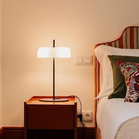 Belion House | Deluxe Attic 302 Apartment *