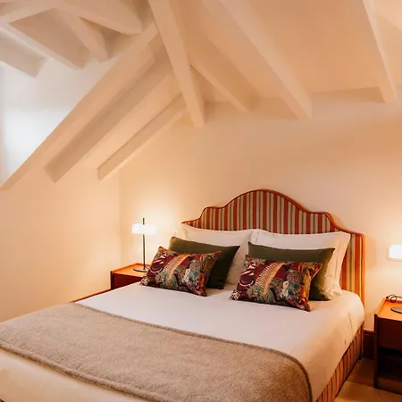 Belion House | Deluxe Attic 302 Apartment *