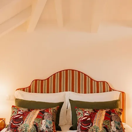 Belion House | Deluxe Attic 302 * Βιάνα ντο Καστέλο